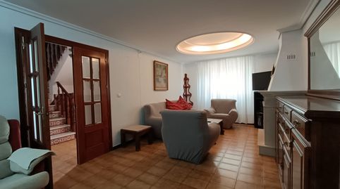 Photo 2 of Houses for rent in Avenida de las Ciencias, Colores - Entreparques, Sevilla Capital