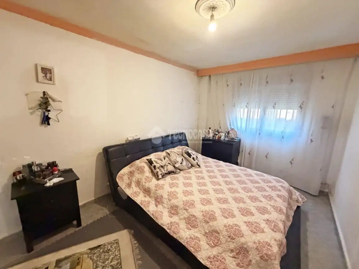 Bedroom of Flat for sale in Madrid  with Air Conditioner and Terrace