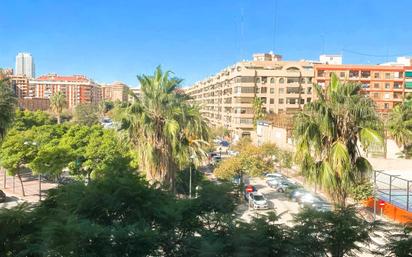 Vista exterior de Pis en venda en  Valencia Capital amb Aire condicionat i Calefacció