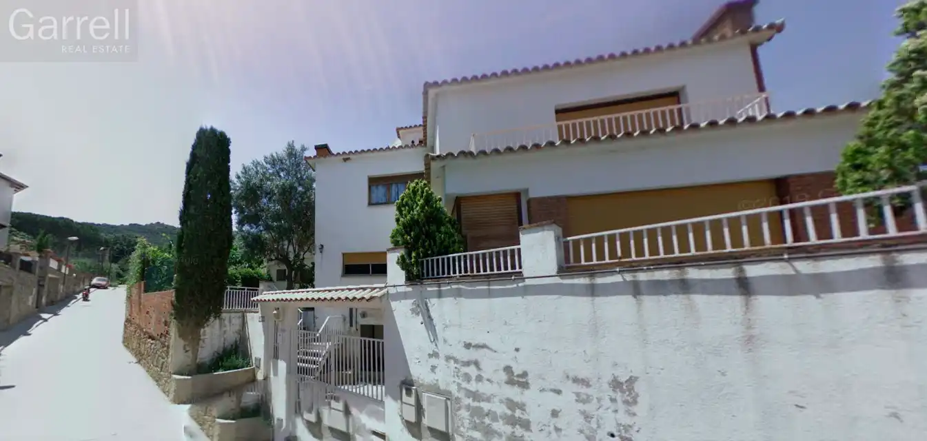 Vista exterior de Casa o xalet en venda en Vilassar de Dalt amb Terrassa i Traster