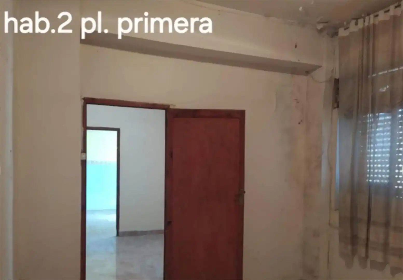 Piso en venta en Anna con Balcón
