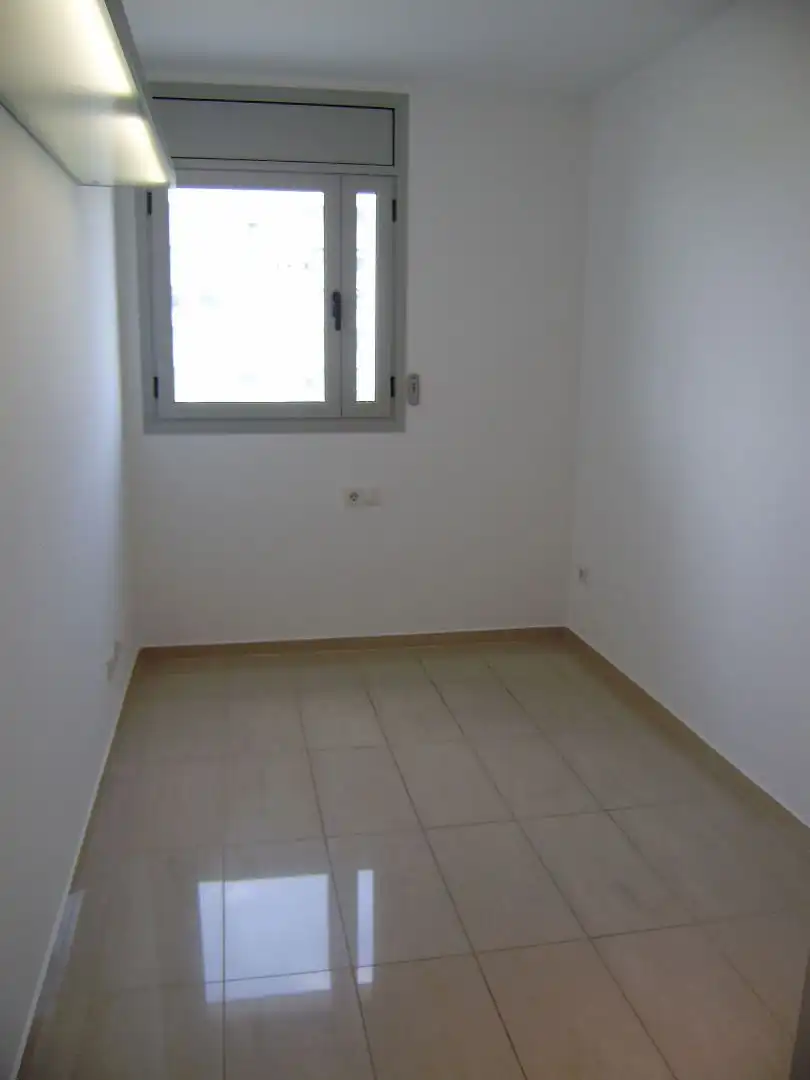 Bedroom of Flat for rent in Badalona  with Air Conditioner, Heating and Terrace