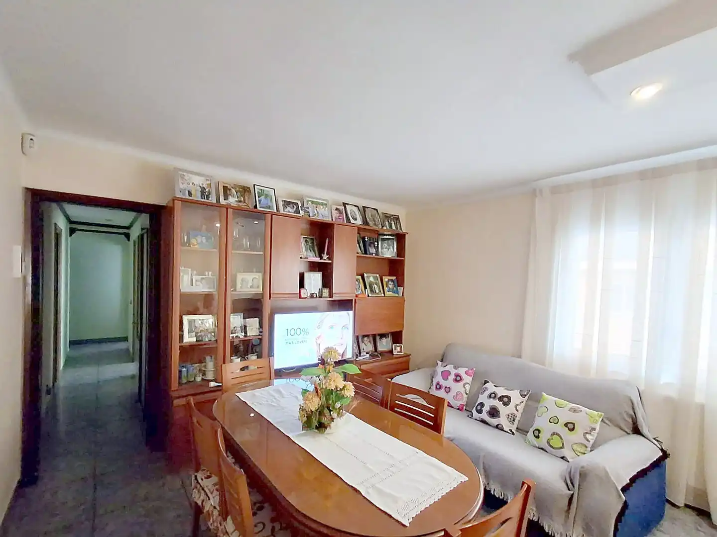 Piso con terraza en venta en Sant Narcís