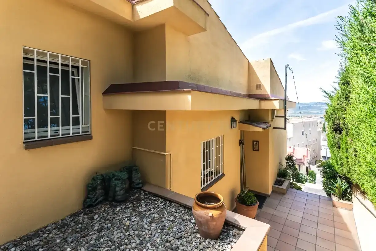 Houses for sale in Carrer Dos de Maig, Sant Just Desvern, Spain, -1, La Miranda - Can Candeler