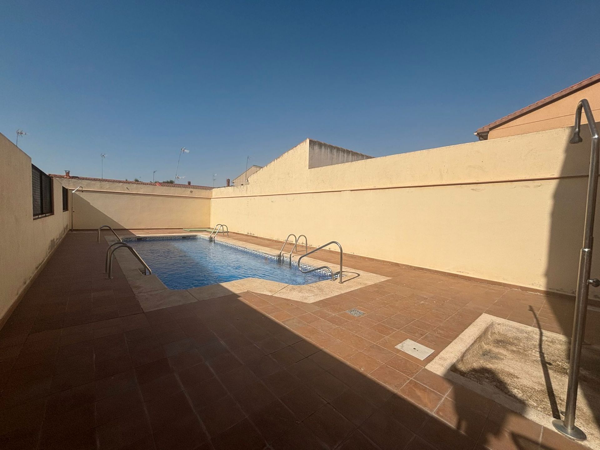Swimming pool of Attic for sale in San Martín de la Vega  with Air Conditioner, Heating and Terrace