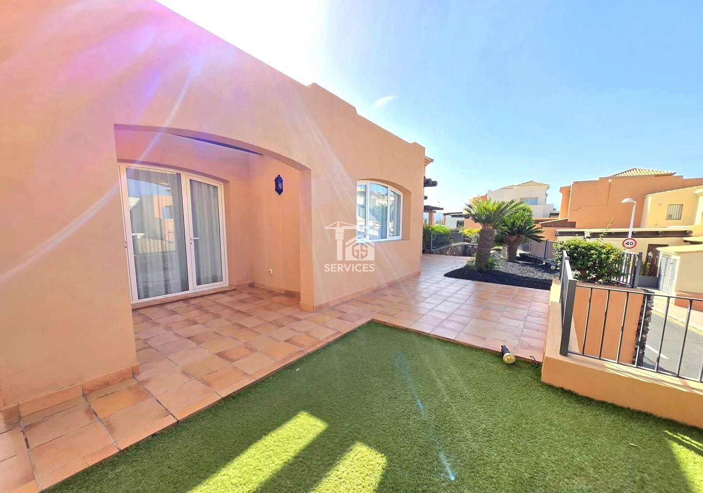 Vista exterior de Casa o chalet de alquiler en Adeje con Terraza y Piscina comunitaria