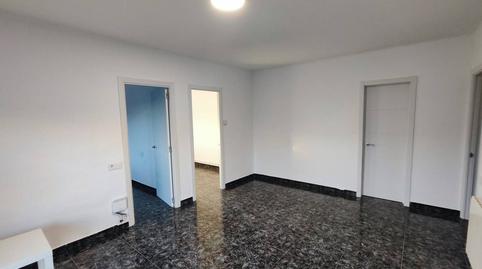 Photo 3 of Flat to rent in Les Arenes - La Grípia  Can Montllor, Barcelona