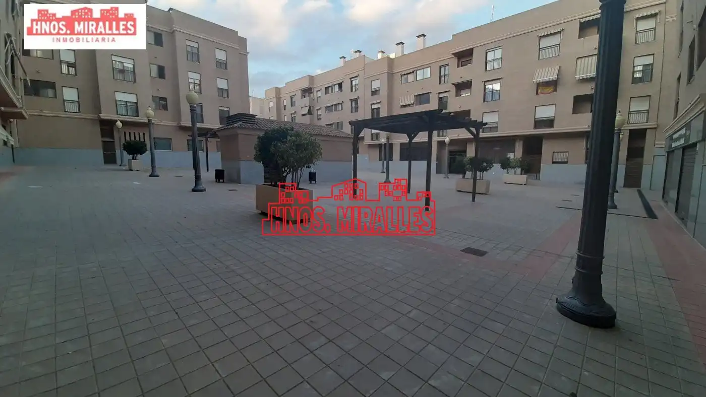 Local de alquiler en Carrús Este