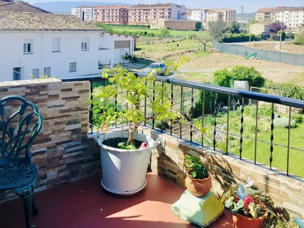 Terraza de Casa adosada en venta en Fuenmayor con Terraza, Amueblado y Balcón