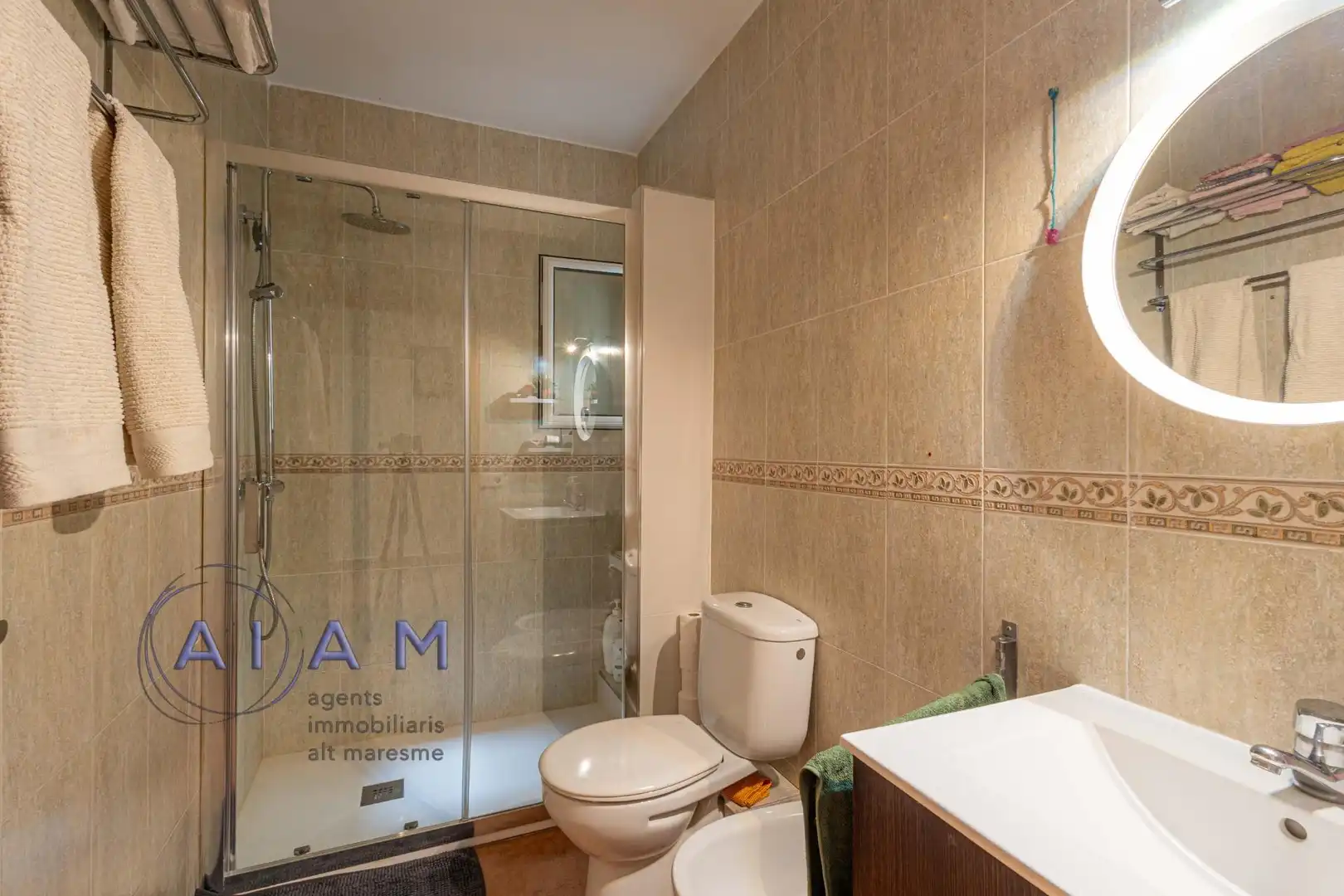 Baño de Piso en venta en Pineda de Mar con Terraza y Balcón