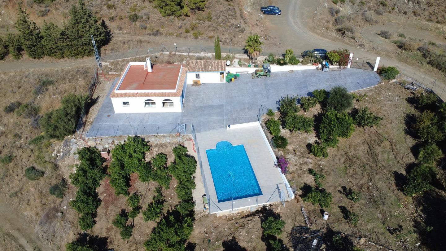 Swimming pool of House or chalet for sale in Estepona  with Private garden, Terrace and Swimming Pool