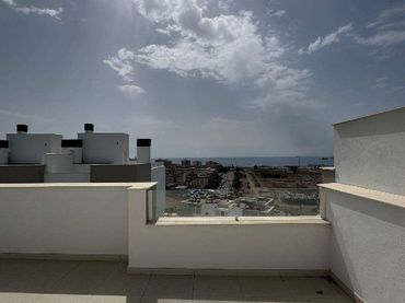Xalet amb piscina en venda a Calle Monte Real 25