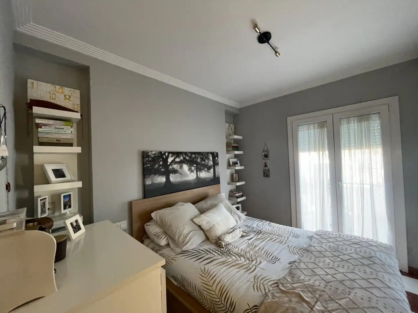 Schlafzimmer von Einfamilien-Reihenhaus zum Verkauf in Gines mit Klimaanlage, Heizung und Abstellraum