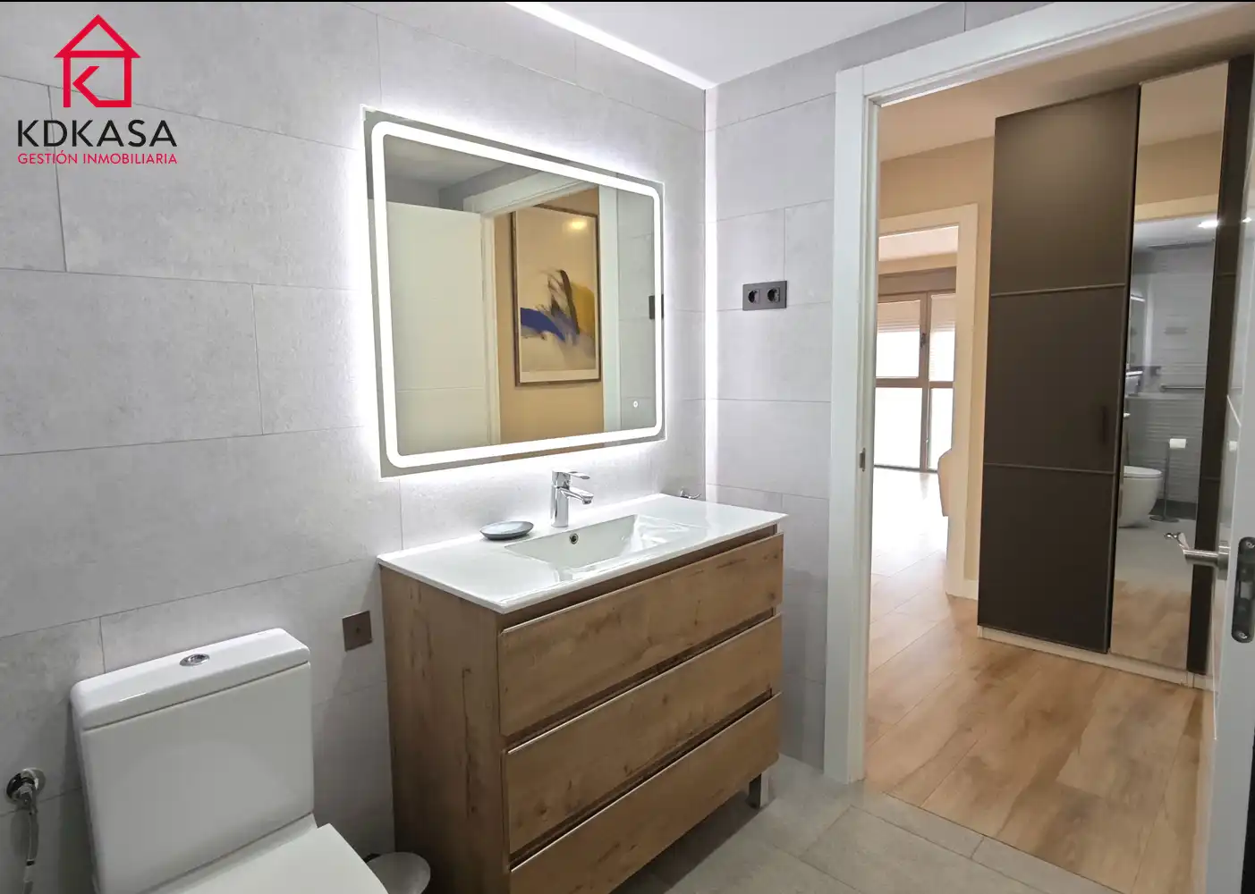 Bathroom of Flat for rent in Madrid  with Air Conditioner, Heating and Terrace
