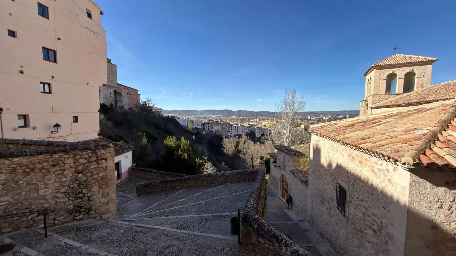 Vista exterior de Pis en venda en Cuenca amb Calefacció i Moblat
