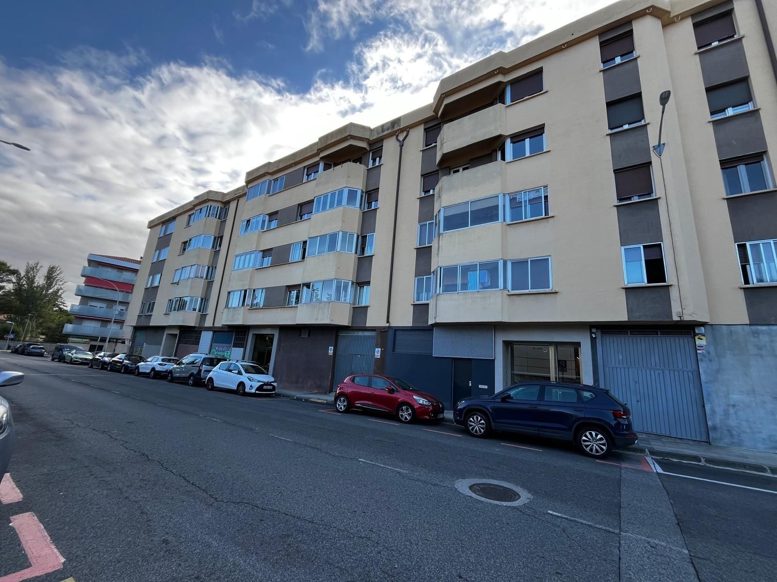 Vista exterior de Garatge en venda en  Pamplona / Iruña