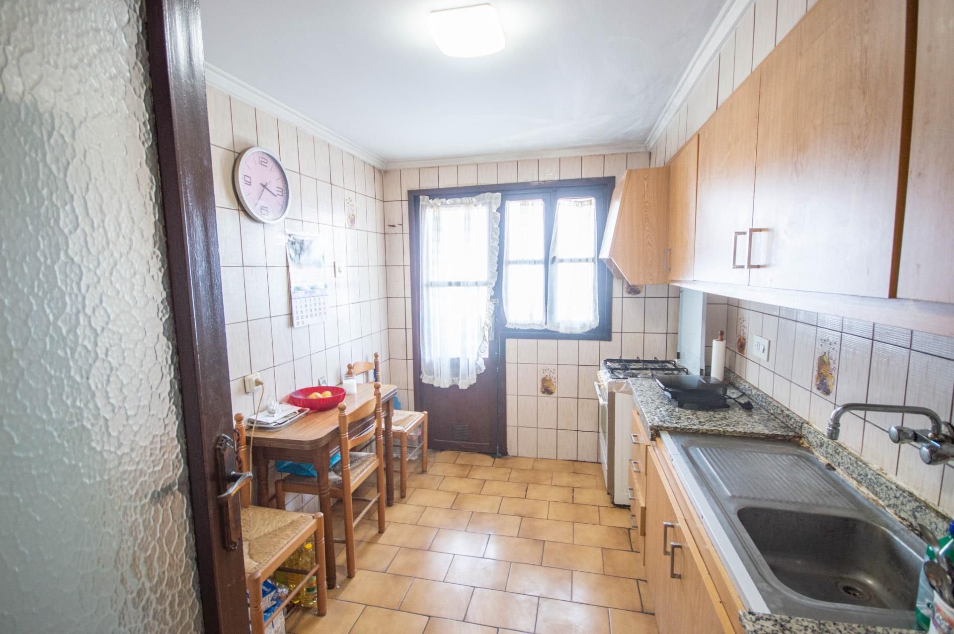 Cuina de Pis en venda en Elda amb Terrassa i Balcó