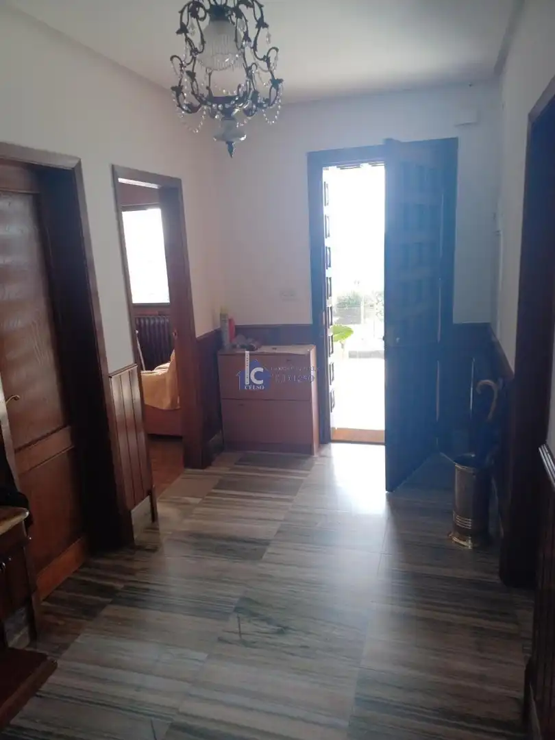 Casa o chalet en venta en Ourense Capital  con Calefacción, Jardín privado y Amueblado