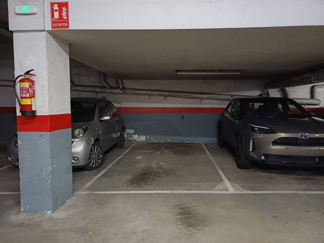 Garaje en Venta en Pla de l´Ametllera en Sant Pere