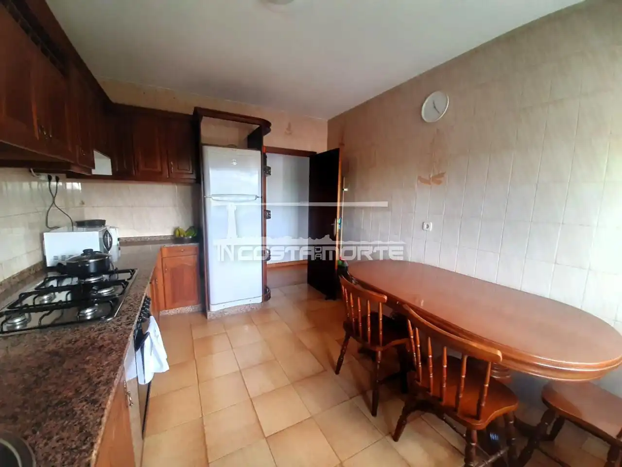 Cuina de Pis en venda en Mazaricos amb Calefacció, Parquet i Moblat