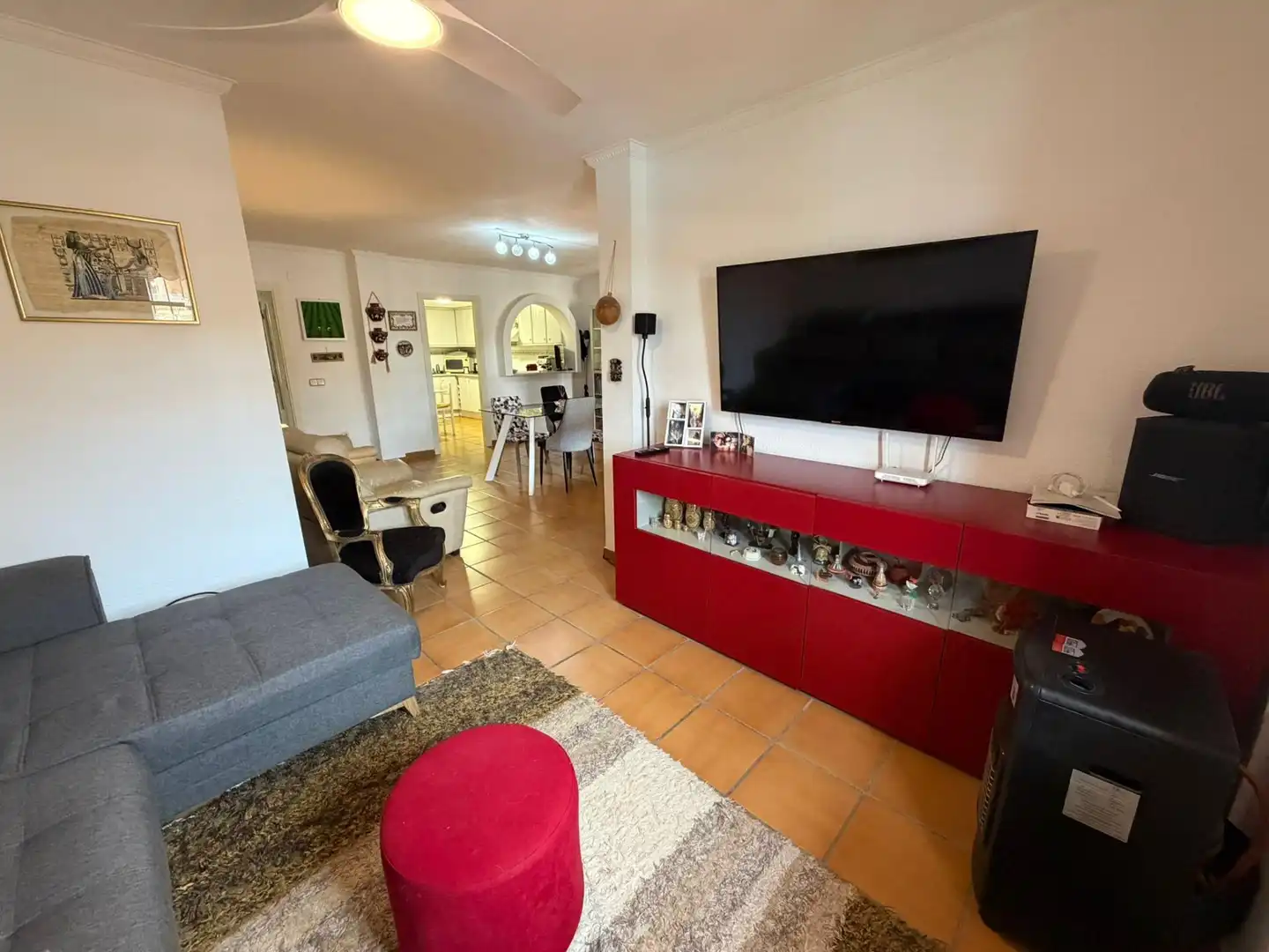 Living room of Ground floor for sale in L'Alfàs del Pi  with Air Conditioner, Private garden and Furnished
