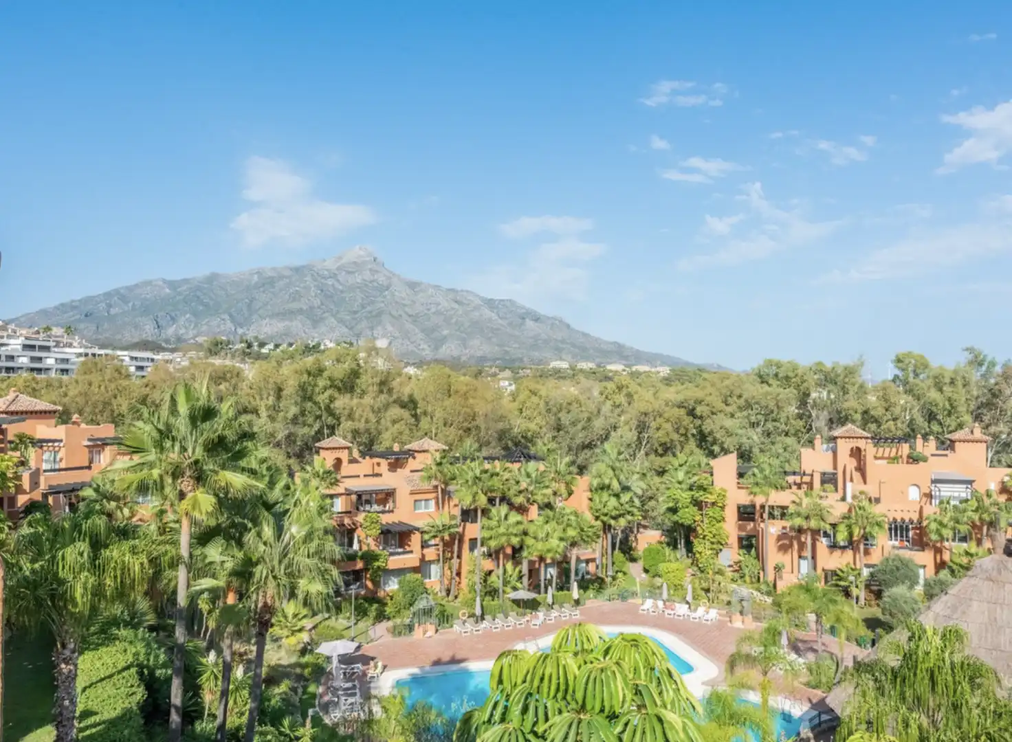 Penthouse with pool for sale in Nueva Andalucía, imagen 33