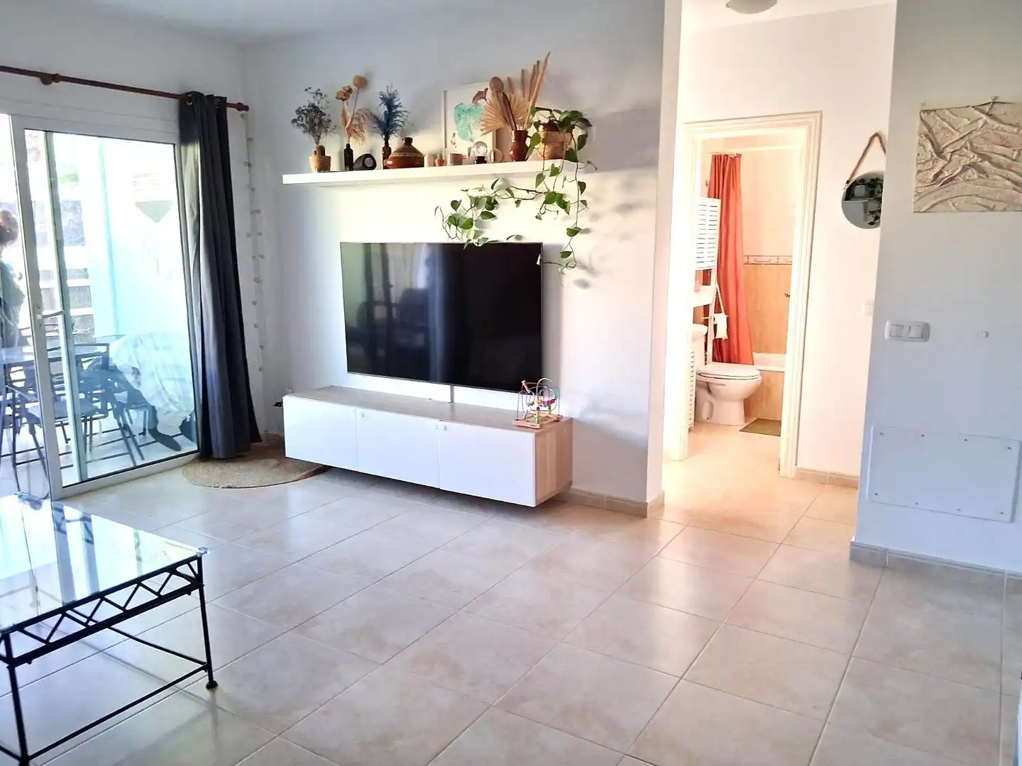 Sala de estar de Piso en venta en Pájara con Terraza y Piscina comunitaria
