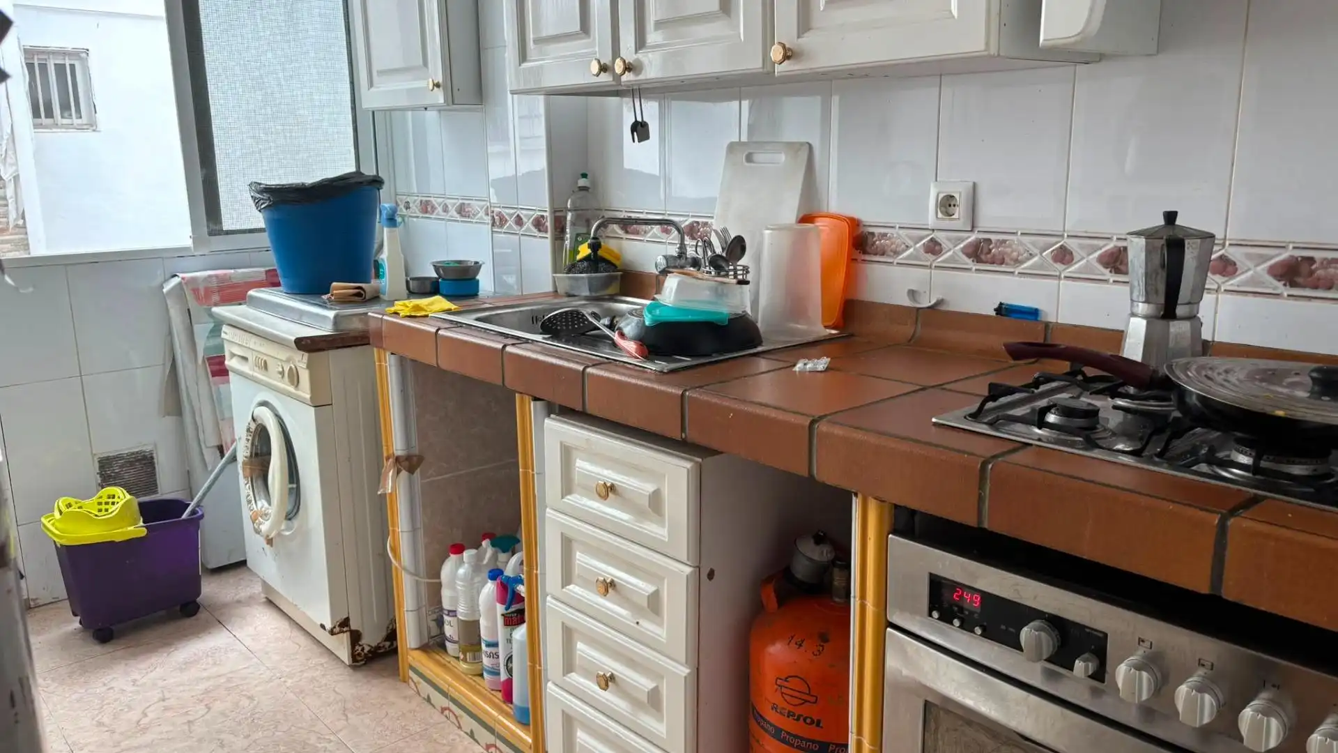 Kitchen of Flat for sale in Sevilla
