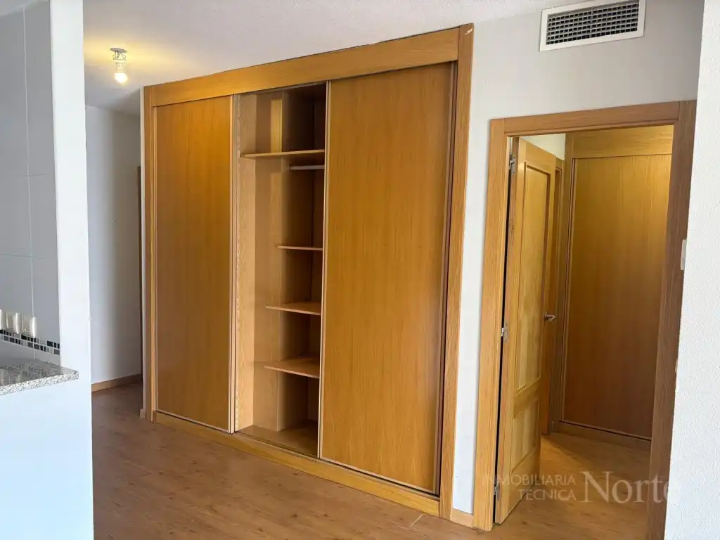Habitación de Oficina en venta en Algete