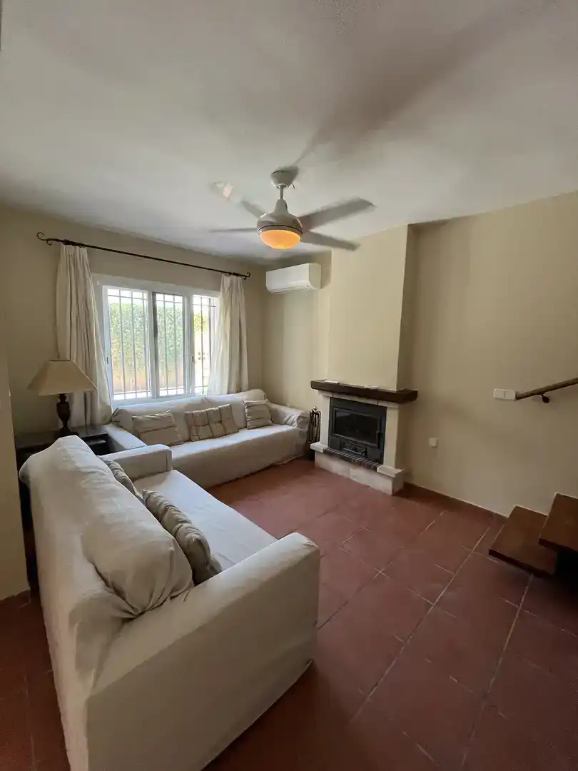 Sala de estar de Casa o chalet de alquiler en Mazarrón con Aire acondicionado, Jardín privado y Trastero