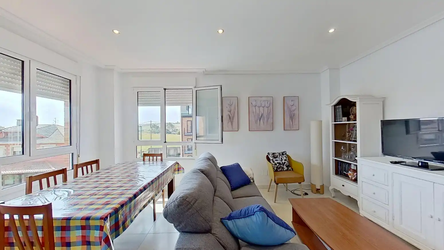 Sala de estar de Piso en venta en Suances con Calefacción, Jardín privado y Terraza