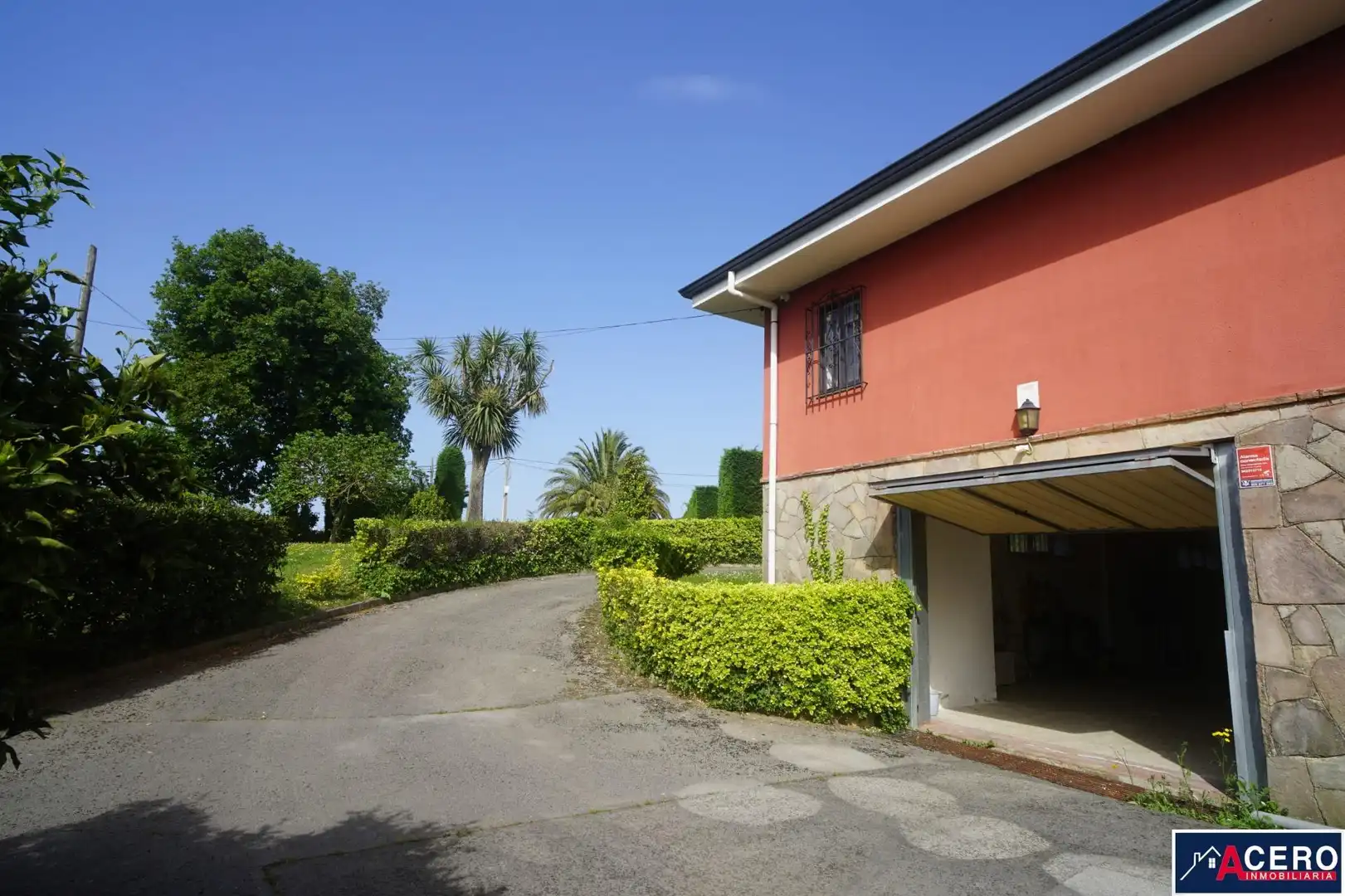 Außenansicht von Haus oder Chalet zum Verkauf in Camargo mit Privatgarten, Parkett und Schwimmbad