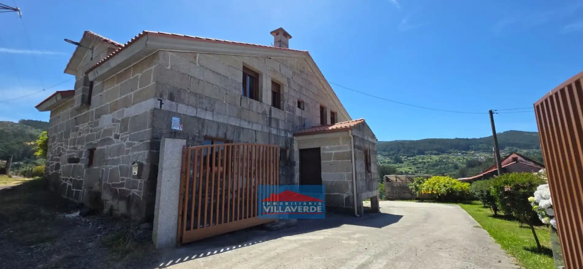 Vista exterior de Casa o chalet en venta en Marín con Trastero y Amueblado