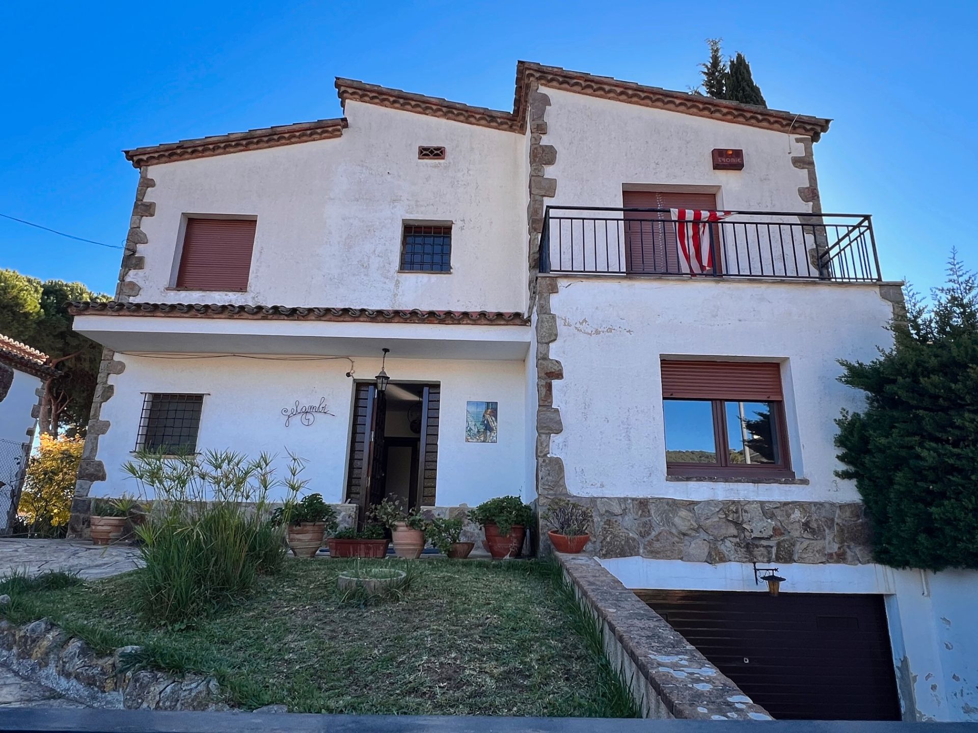 Vista exterior de Casa o xalet en venda en Vilassar de Dalt amb Calefacció, Jardí privat i Terrassa