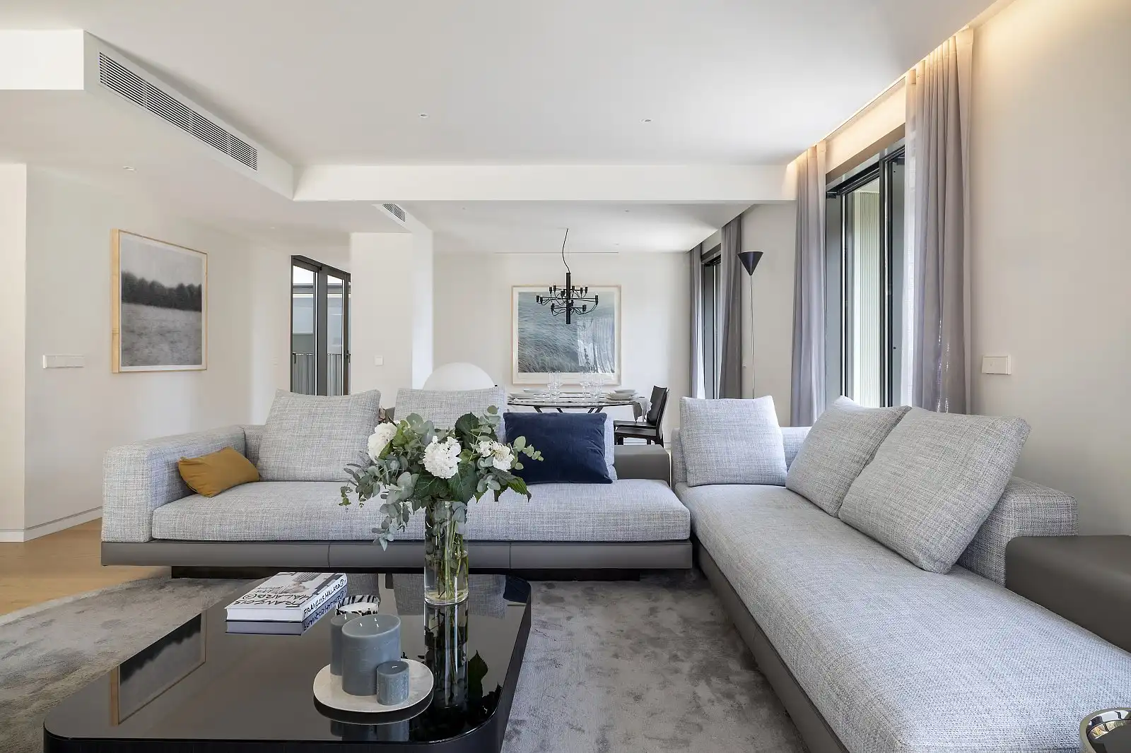 Sala d'estar de Apartament en venda en Barcelona amb Aire condicionat, Jardí privat i Terrassa