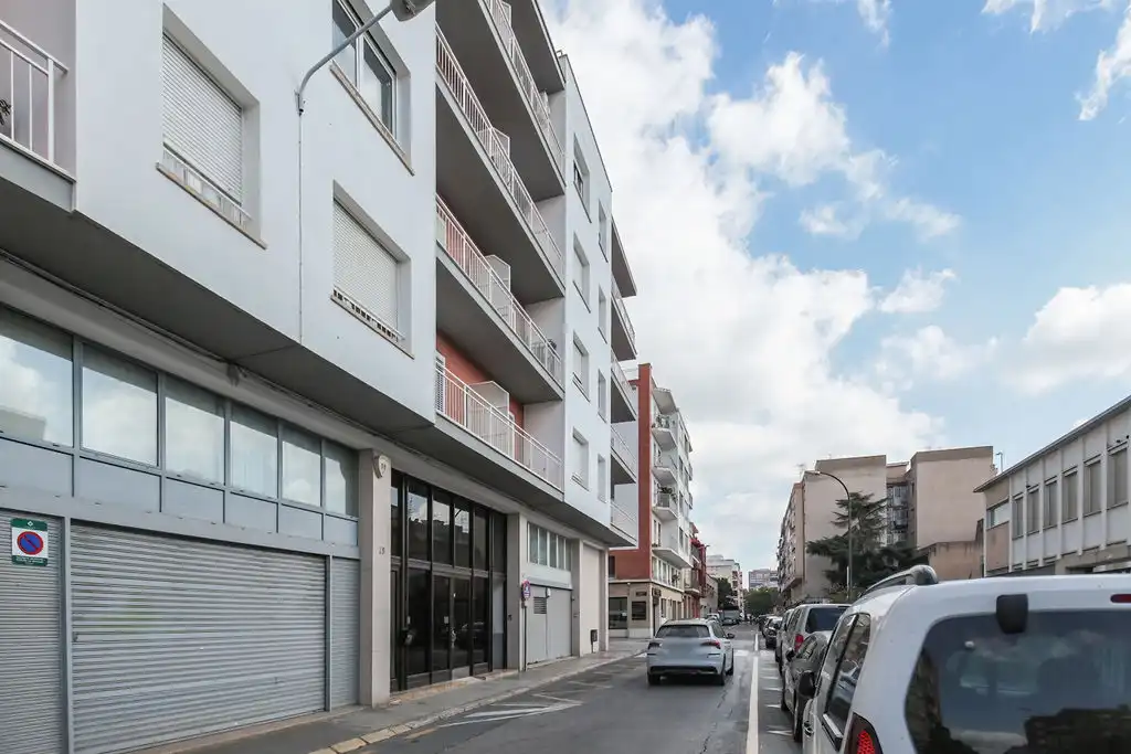 Vista exterior de Oficina en venda en Reus
