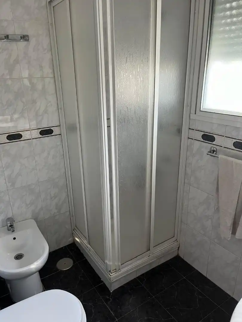 Baño de Casa o chalet de alquiler en Alhaurín El Grande con Jardín privado, Terraza y Amueblado