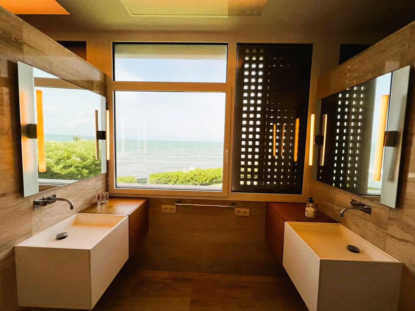 Bathroom of Houses for sale in Dénia  with Air Conditioner, Heating and Private garden