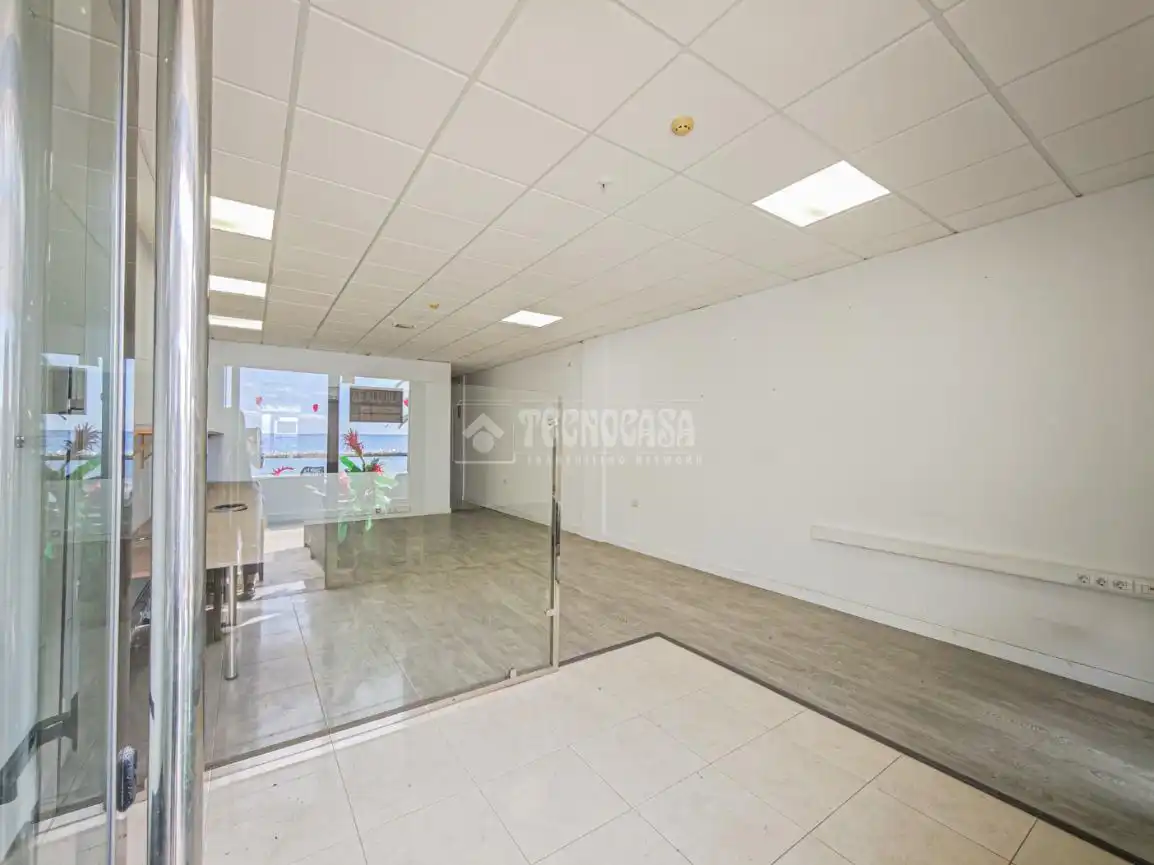 Oficina de alquiler en Arona