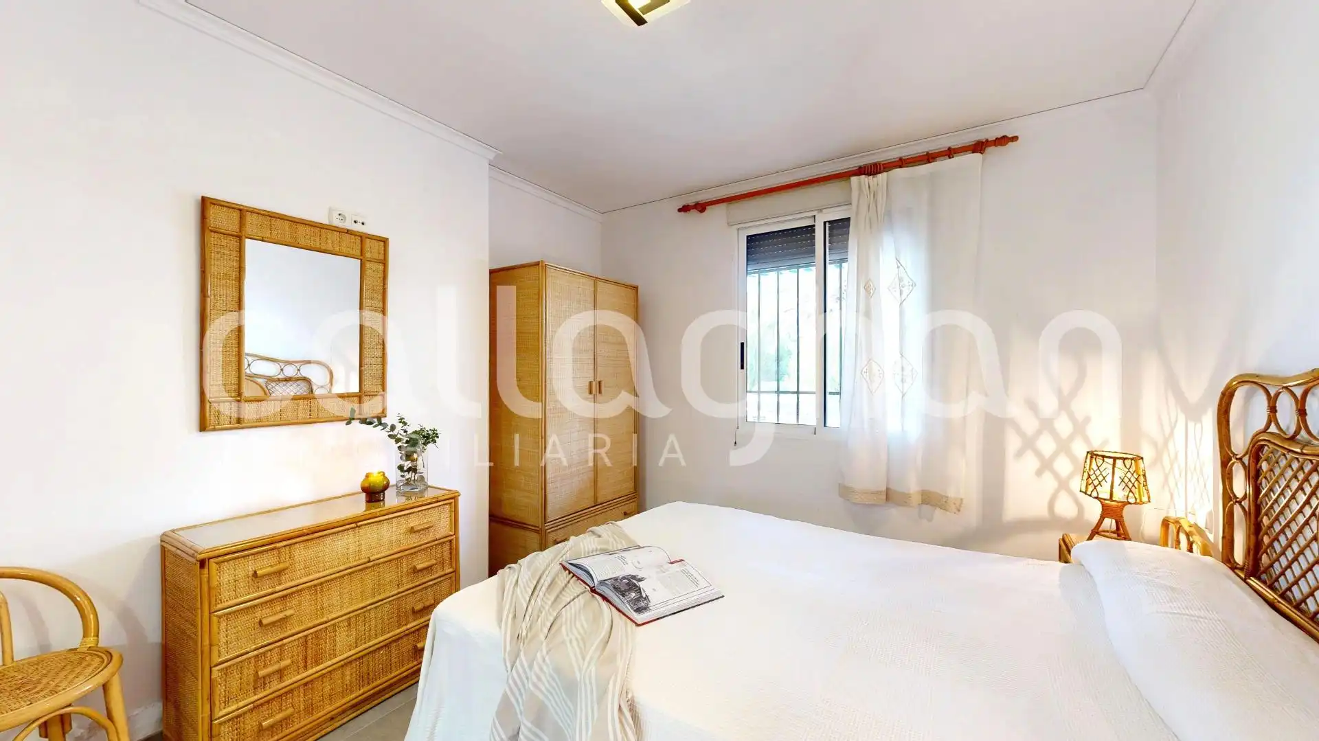 Dormitori de Casa o xalet en venda en Sagunto / Sagunt amb Aire condicionat, Calefacció i Jardí privat