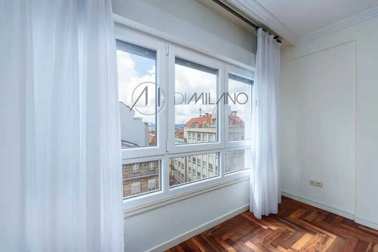 Bedroom of Flat for rent in Vigo   with Heating, Parquet flooring and Terrace