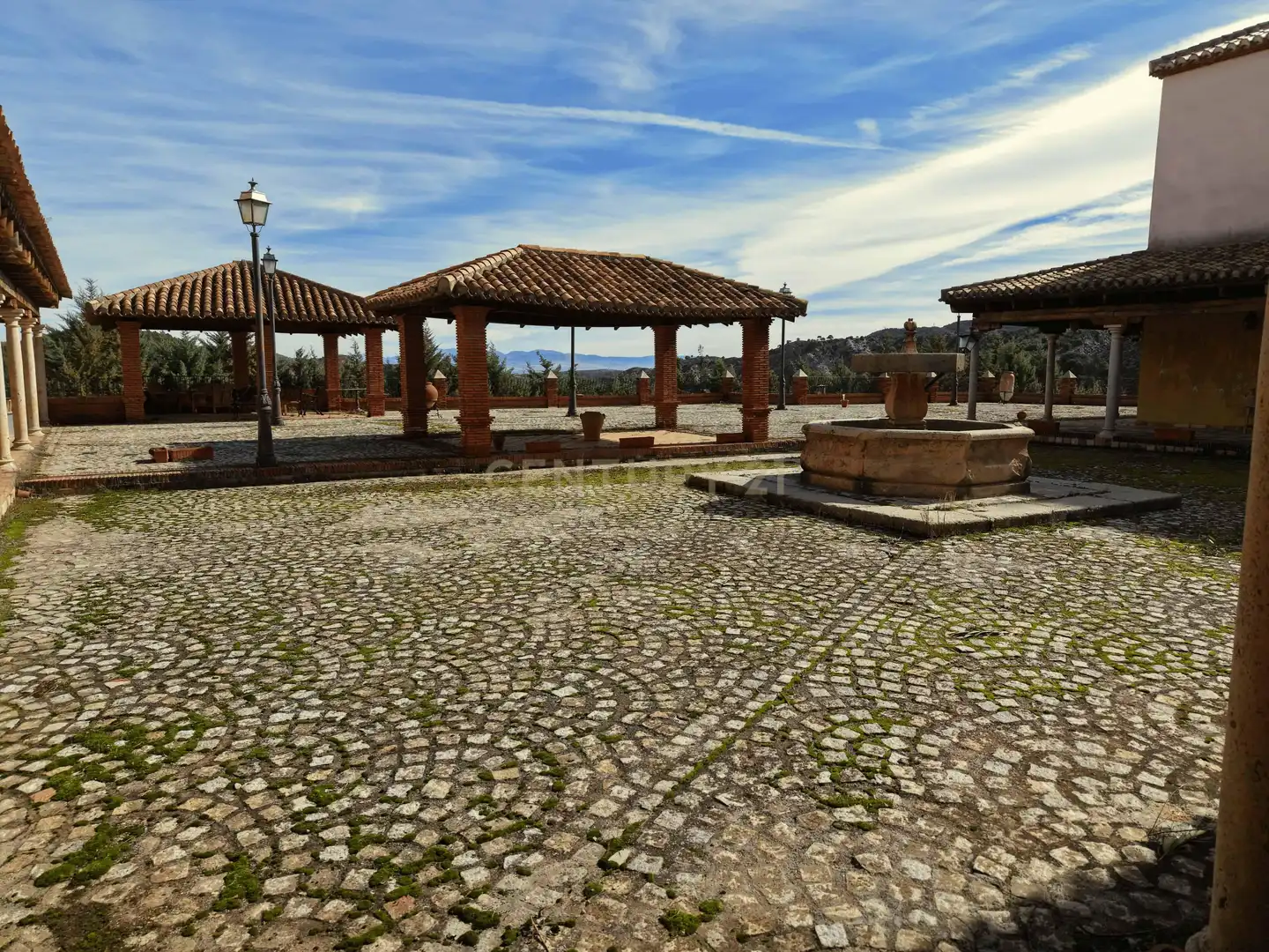 Edificio en venta en Polígono 9 Parcela 1 CORTIJO RIAS. DIEZMA (GRANADA, -1, Diezma