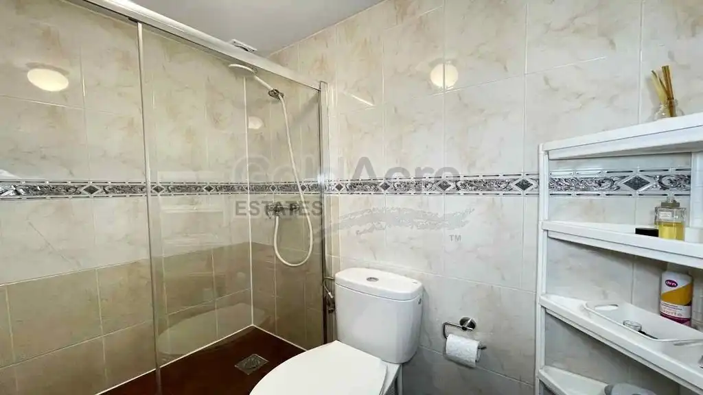 Bathroom of Apartments for sale in La Oliva