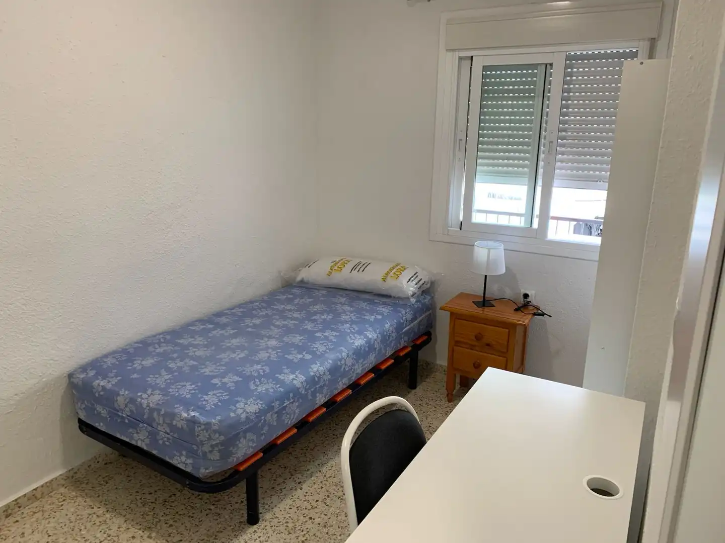 Bedroom of Attic for rent in Granada  with Air Conditioner, Heating and Terrace