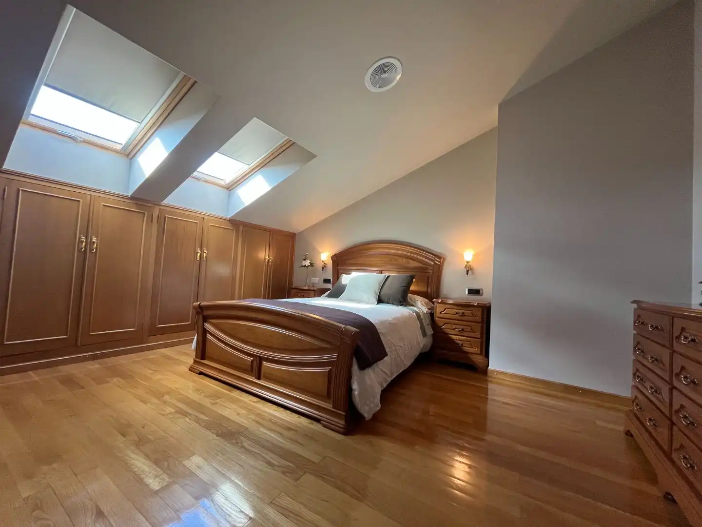 Bedroom of Duplexes for sale in Monforte de Lemos  with Heating, Private garden and Parquet flooring