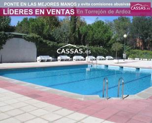 Swimming pool of Flat for sale in Torrejón de Ardoz  with Air Conditioner, Heating and Parquet flooring