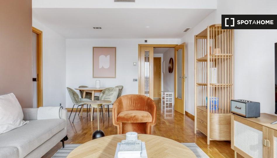 Photo 1 of Flat to rent in Les Tres Torres, Barcelona