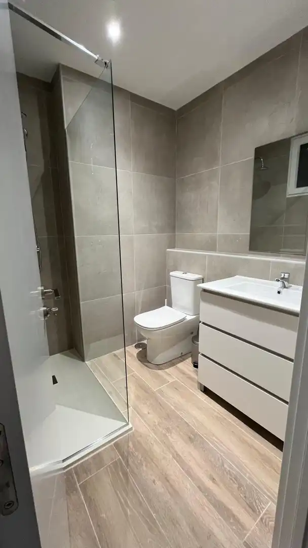 Bathroom of Flat for rent in Guadalajara  with Heating and Furnished