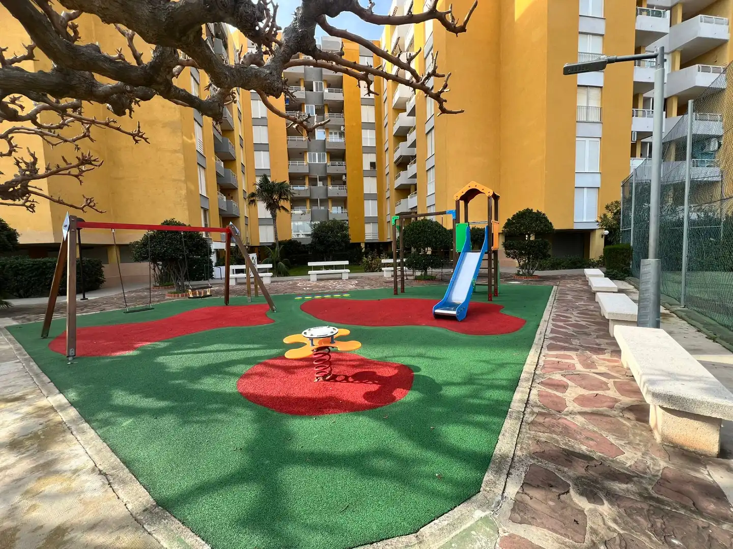 Parkplatz von Wohnungen zum Verkauf in Canet d'En Berenguer mit Klimaanlage, Heizung und Privatgarten
