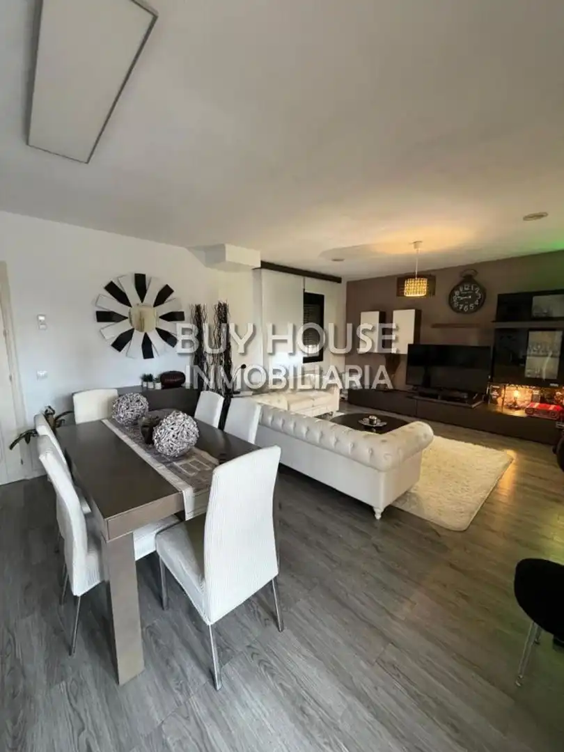Chalet con piscina en venta en Calle Madeira 17, imagen 22